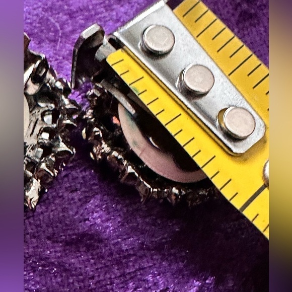 Clip On Earrings Blue Glass & Aurora Borealis Crystals Gun Metal Oval 1’ 3373 B - Picture 5 of 10